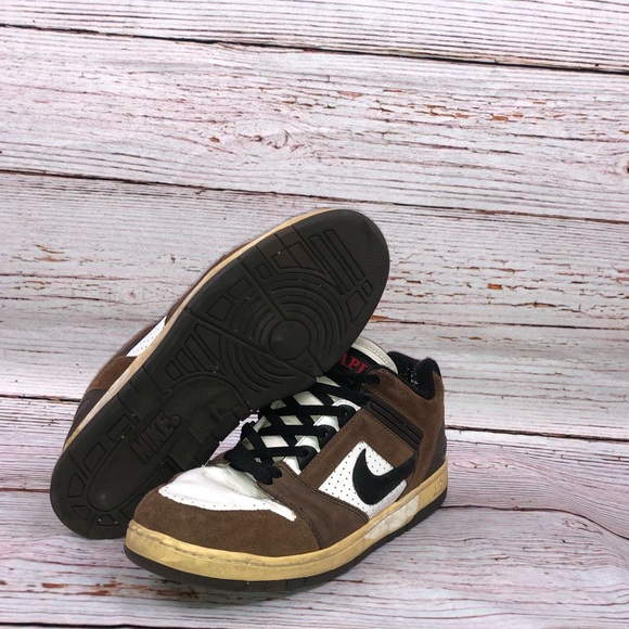 air force 2 low escape